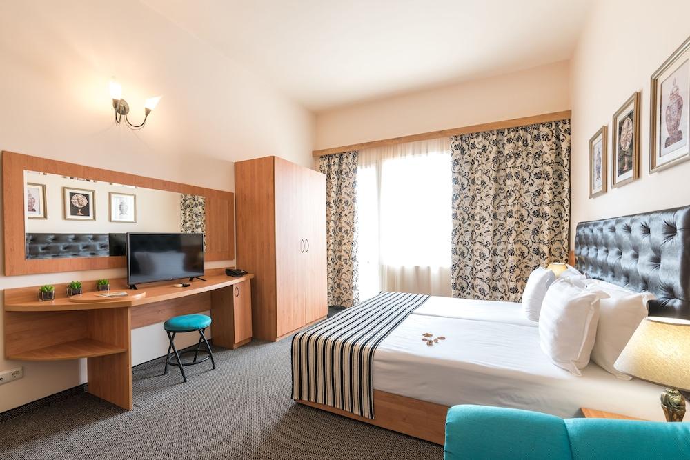סאני ביץ' Lotus Family Hotel - Free Parking מראה חיצוני תמונה