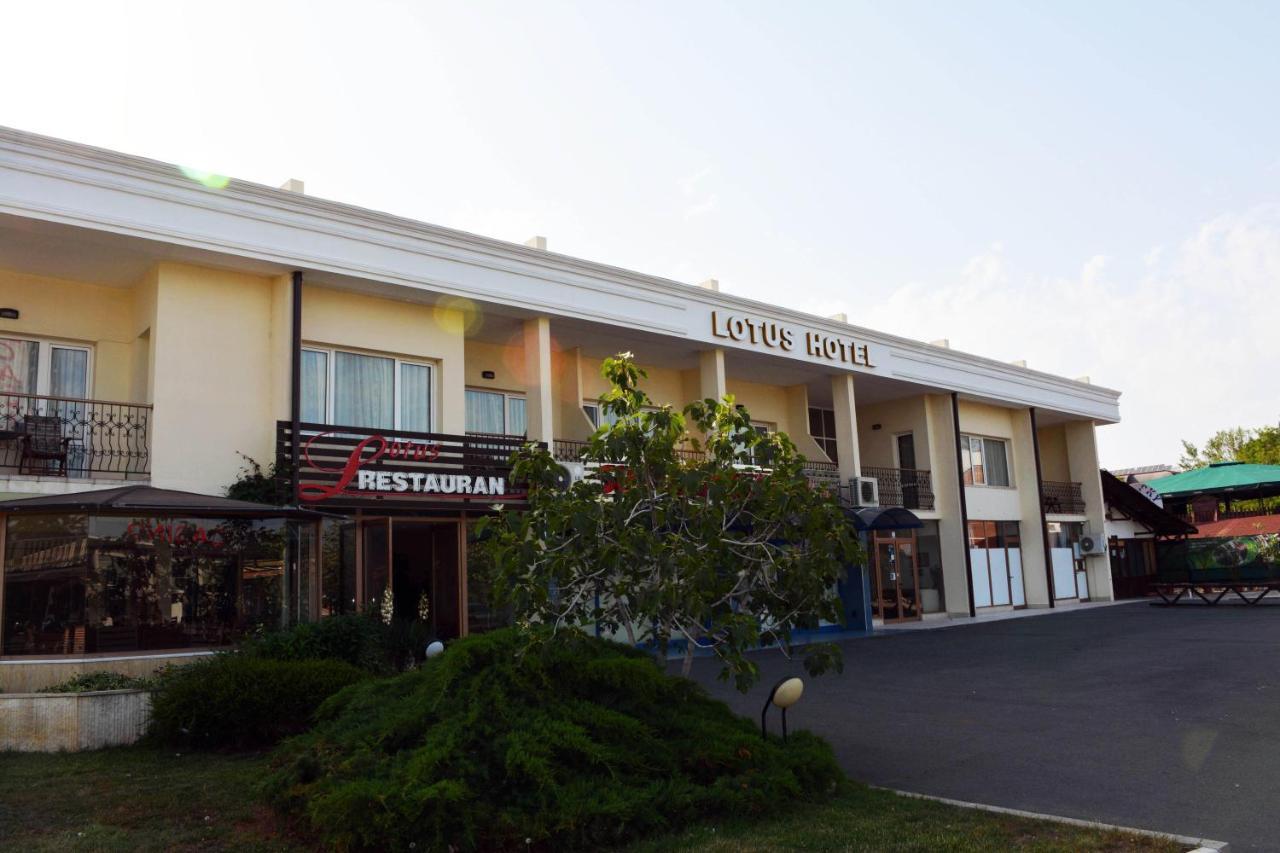 סאני ביץ' Lotus Family Hotel - Free Parking מראה חיצוני תמונה